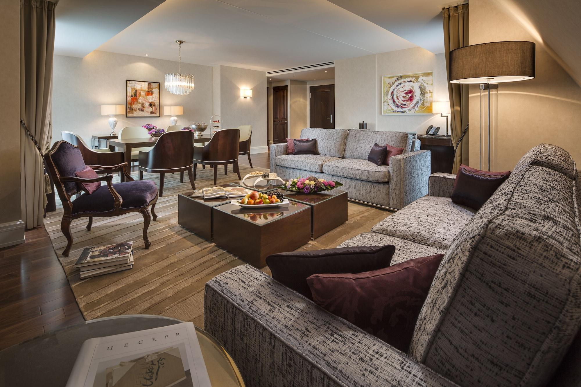 Breidenbacher Hof, Best Grandhotel 2025 - Die 101 Besten Düsseldorf Exteriör bild